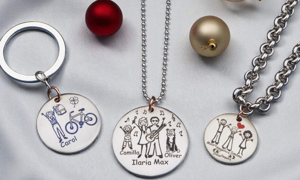 A NATALE REGALA UN GIOIELLO PERSONALIZZATO HAPPY FAMILY: UN REGALO CHE DURA PER SEMPRE
